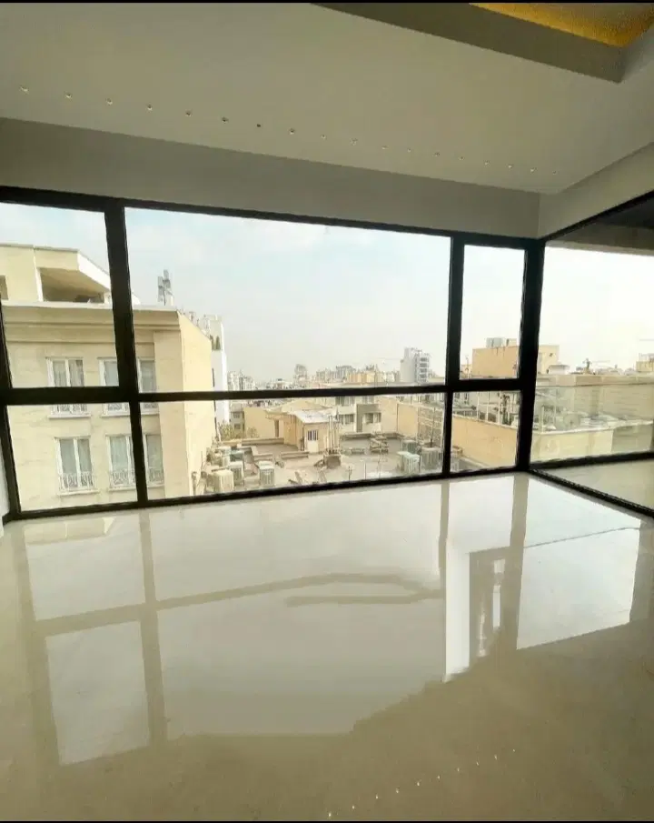 ۱۴۷ متر_آکواریوم_۹ساله_۲ پارکینگ سندی_الماس سپهر