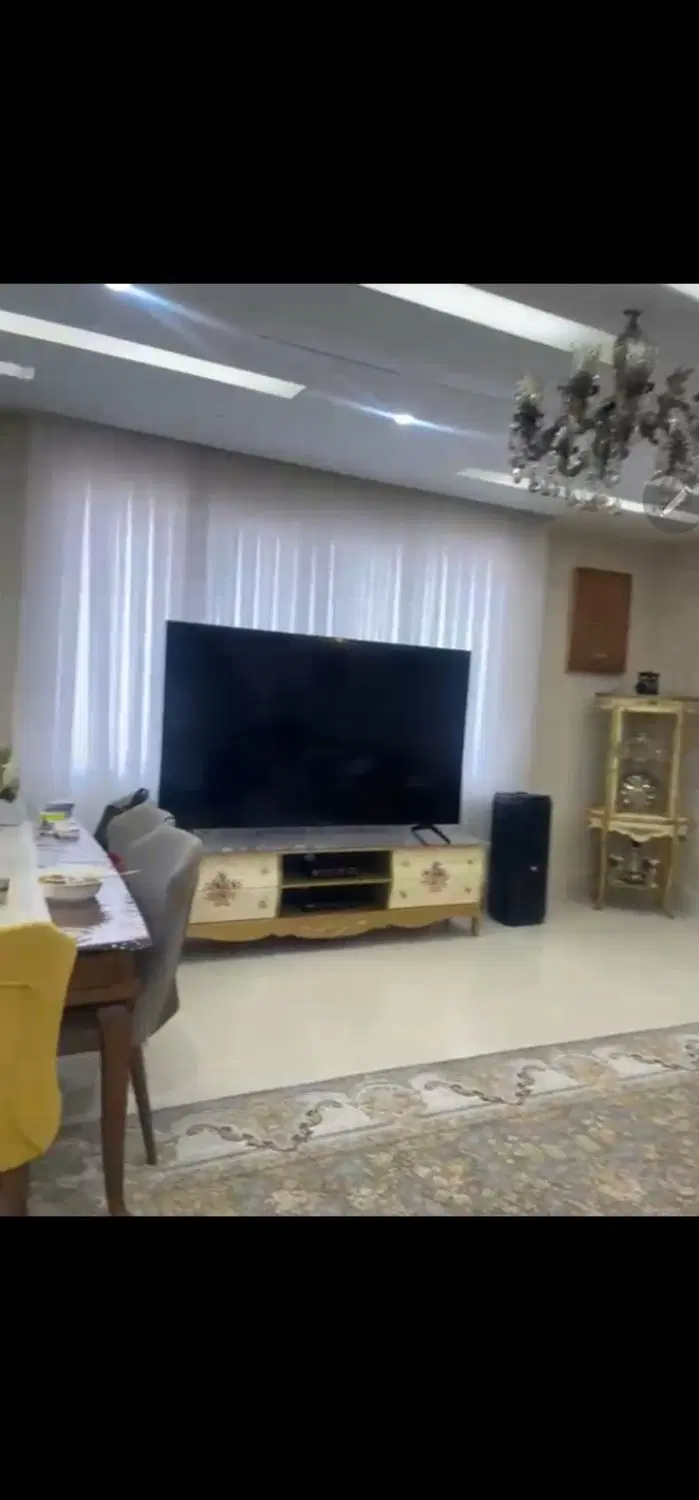 اجاره واحد ۱۴۰ متری تک واحدی جنوبی_ سی متری