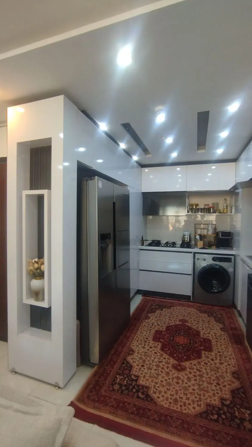 اعتمادیه شرقی ۷۲ متر