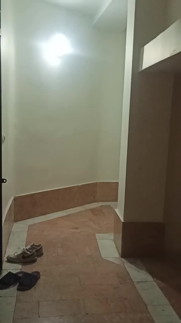 واحد۱۴۵متری بر اصلی خیابان