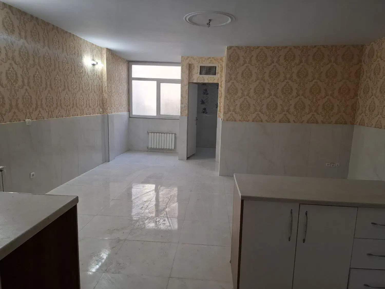 آپارتمان ۶۰ متری خ ایران ،گل محمدی