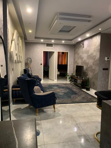 ۶۷ متری بازسازی شده ،سال ساخت ۷۶