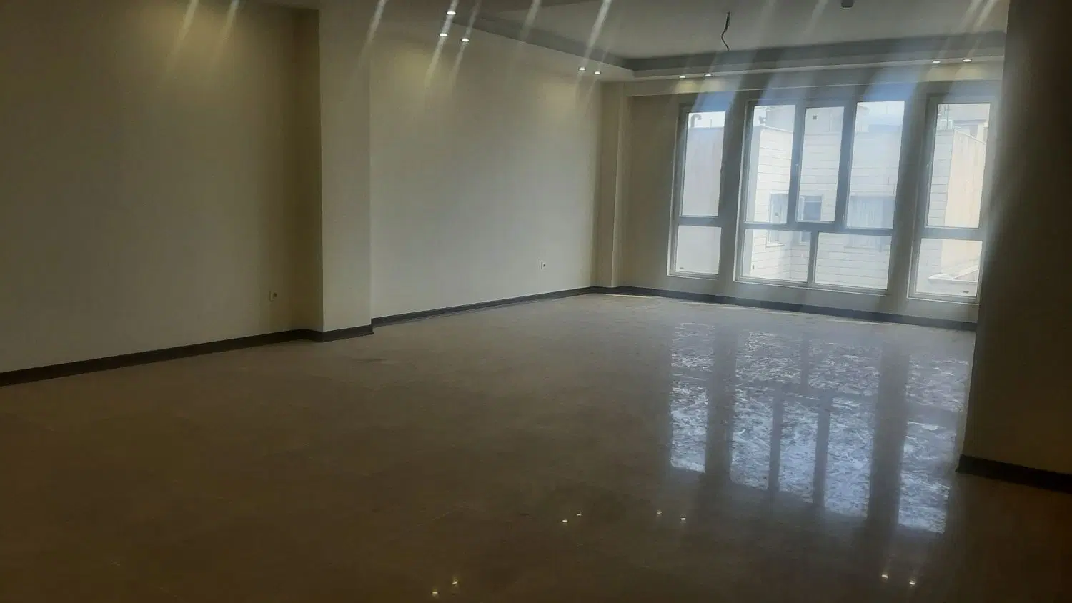 ۱۴۵ متر ۳خواب کلیدنخورده یوسف آباد