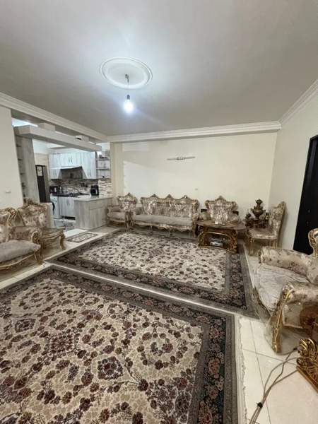 ۷۶ متری_دوخواب_خوش نقش_با پارکینگ