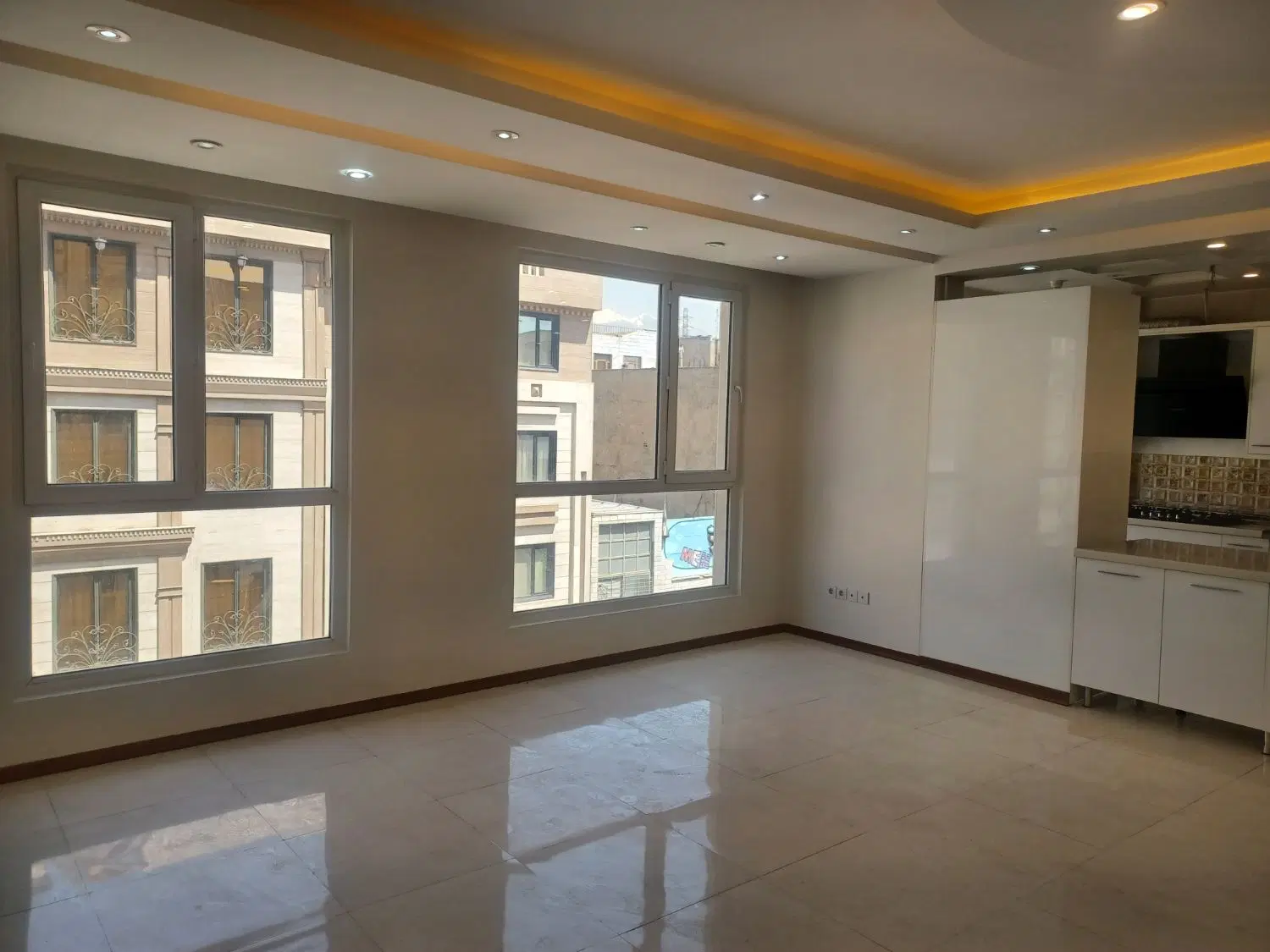 ۱۰۰متر ۲خواب_فول امکانات_بدون مشرف_پایین تیراژه