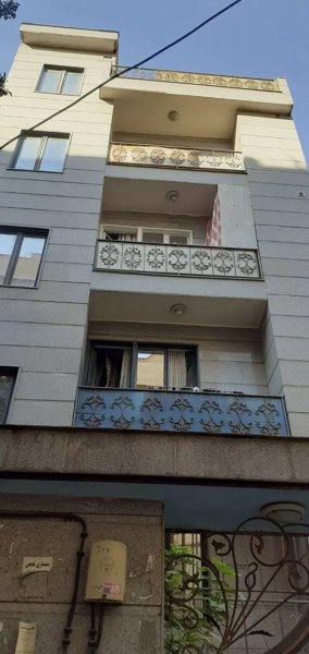 اپارتمان ۷۰ متری ۲ خواب سند دست اول