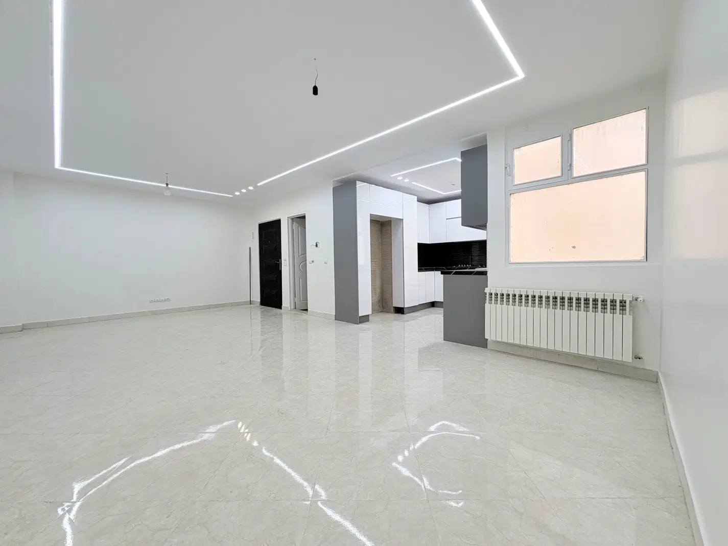 ۸۲ متر _ فول امکانات _ تراورتن _تاپ لوکیشن غربی ها