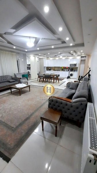 فروش واحد ۱۴۵ متری_۳ خواب_میدان امام حسین_مستر_سند