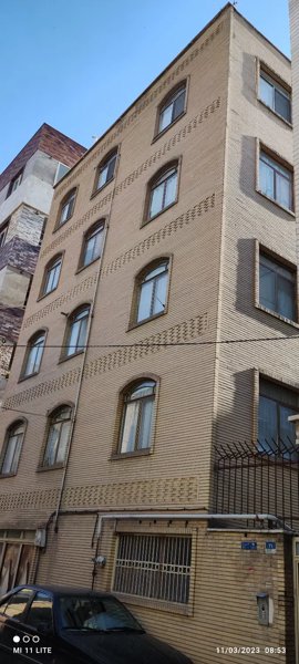60 متری ایران