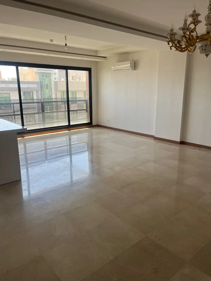 آپارتمان ۱۳۵ متر سعادت آباد