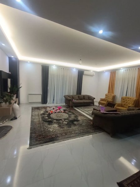 فروش آپارتمان سه خواب شیک