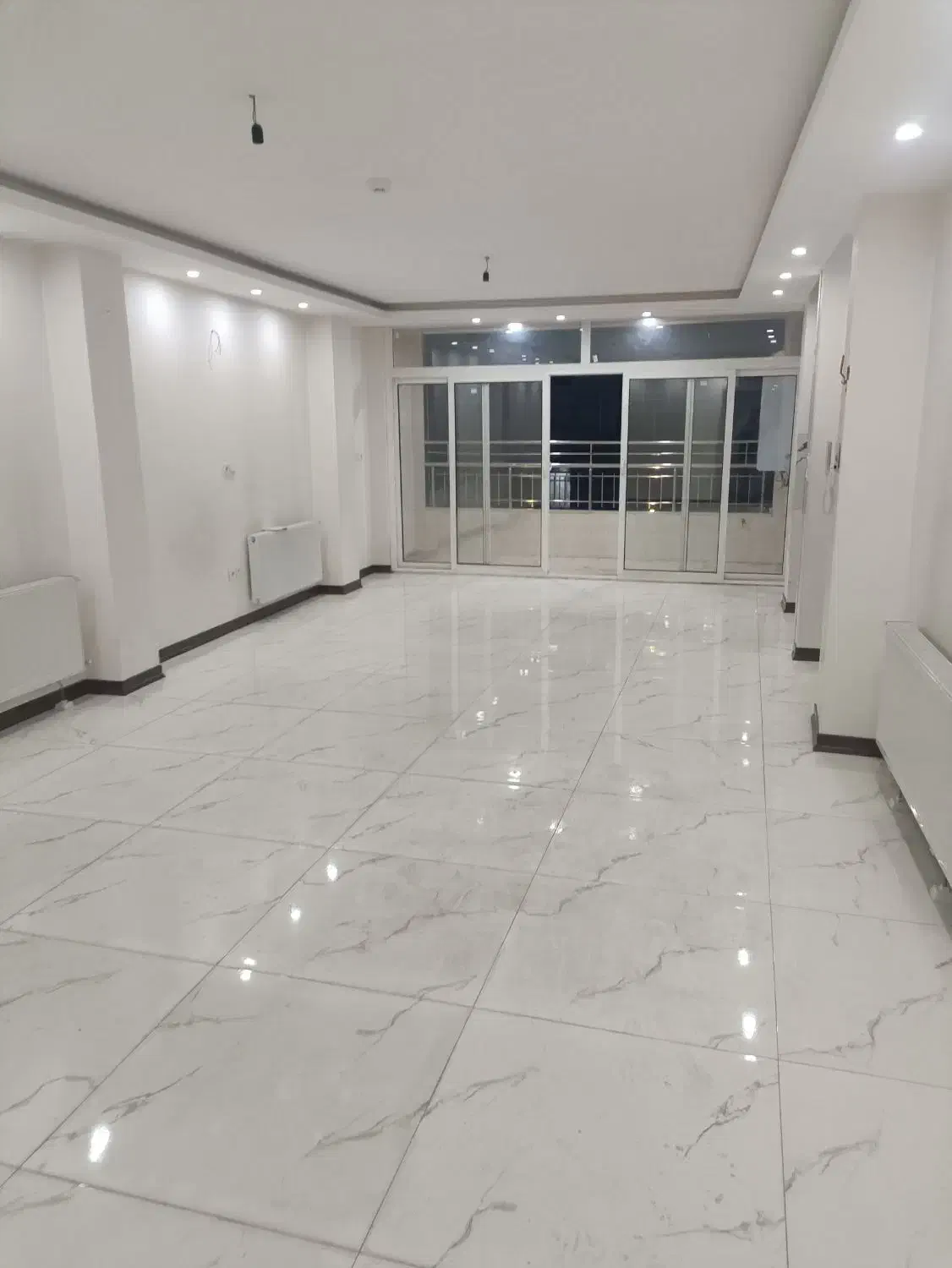 120متری_ تکواحدی_ دوکله نور_ دو پارکینگ_پل25آبان