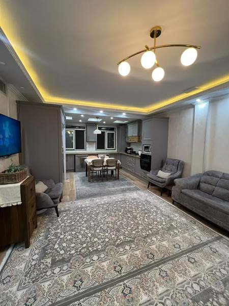 نارمک _ ۸۰ متر _ فول امکانات _ خوش نقشه