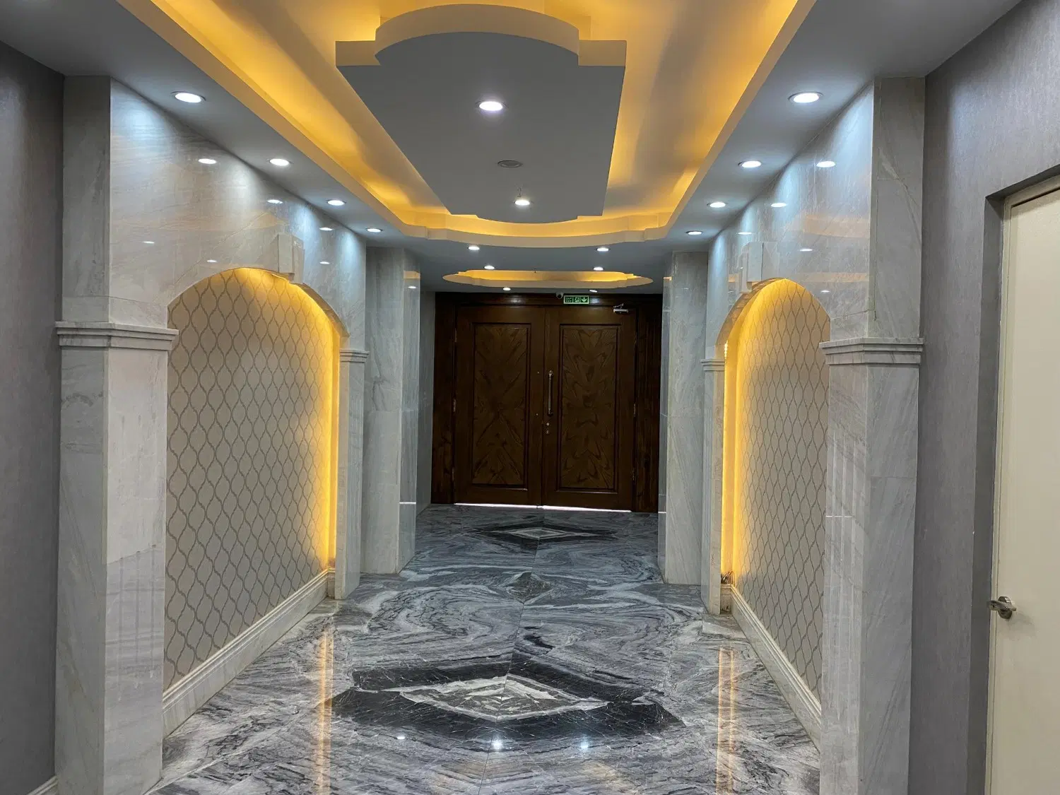 آپارتمان 150 متری _ فول امکانات _ خ قم