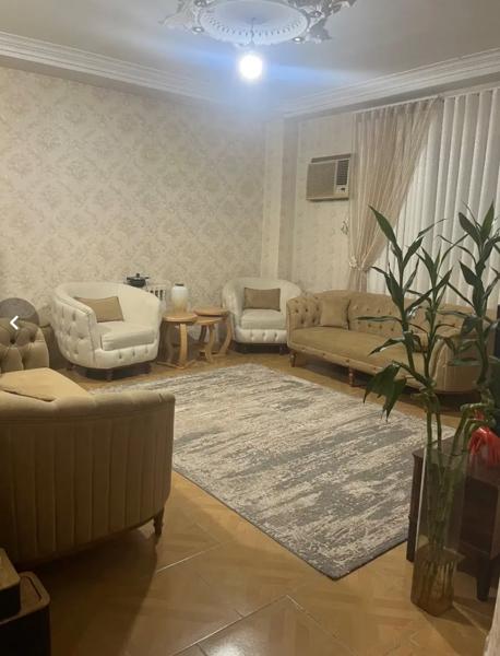 اجاره ۷۰ متر گلباغ‌ نماز اسانسور پارکینگ
