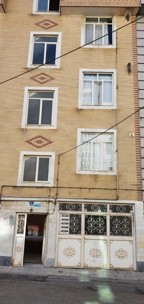 ۴۹ متر خوش نقشه بهترین لوکیشن کلا ۵ واحد قدرالسهم