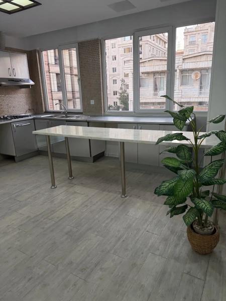 ۷۶متر_غرق نور_تکرار نشدنی_تاپ لوکیشن_فول