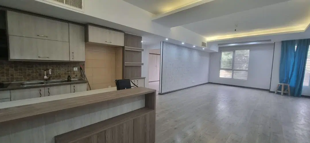واحد۱۲۵متری خوش نقشه فول امکانات عظیمیه