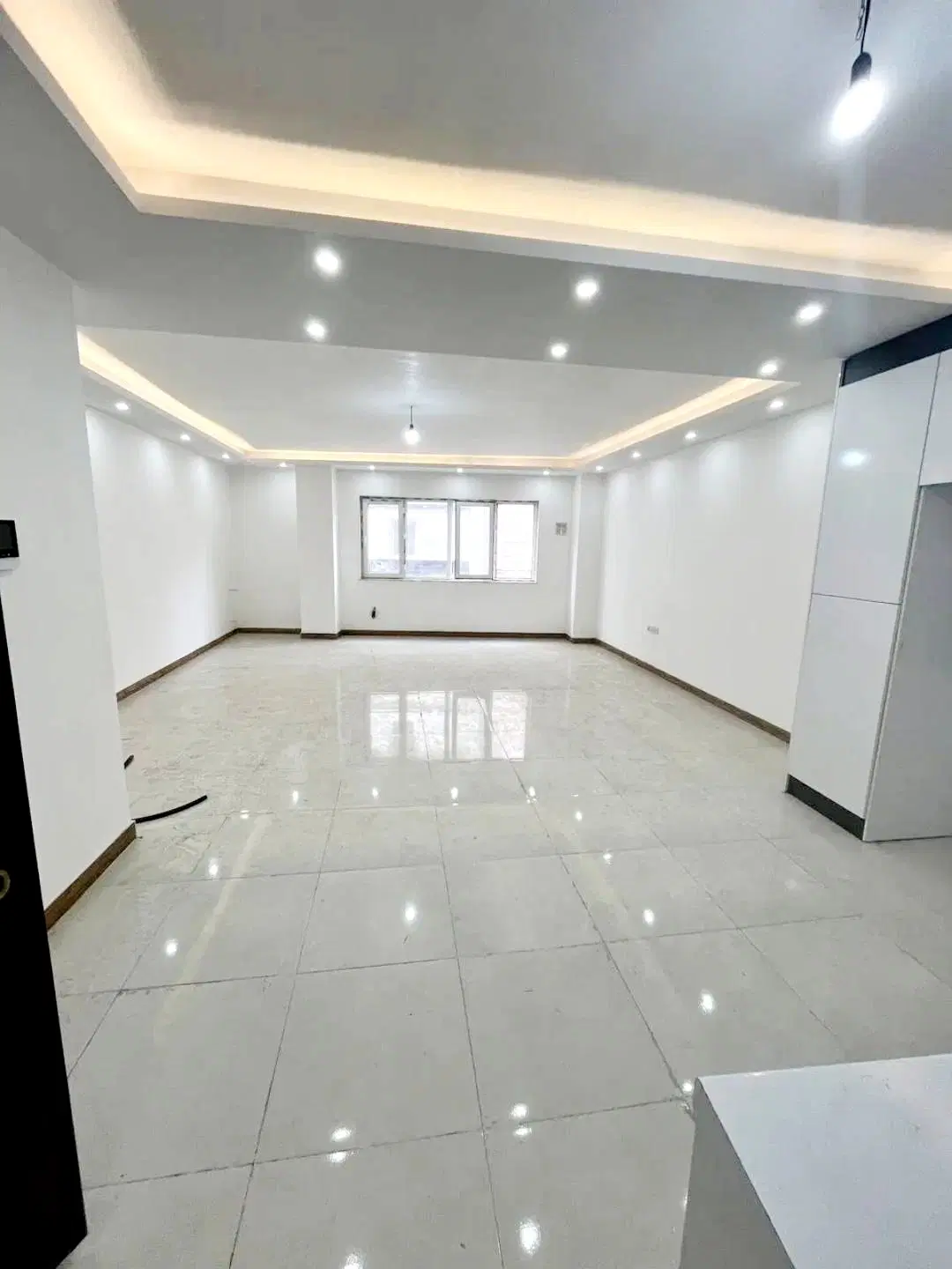 ۱۰۵ متر اپارتمان دو خوابه صفر دیلمان