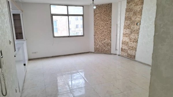 واحد مسکونی نزدیک به مترو آهنگ