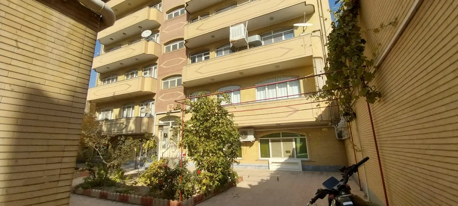 آپارتمان113 متر چهارراه آخونی