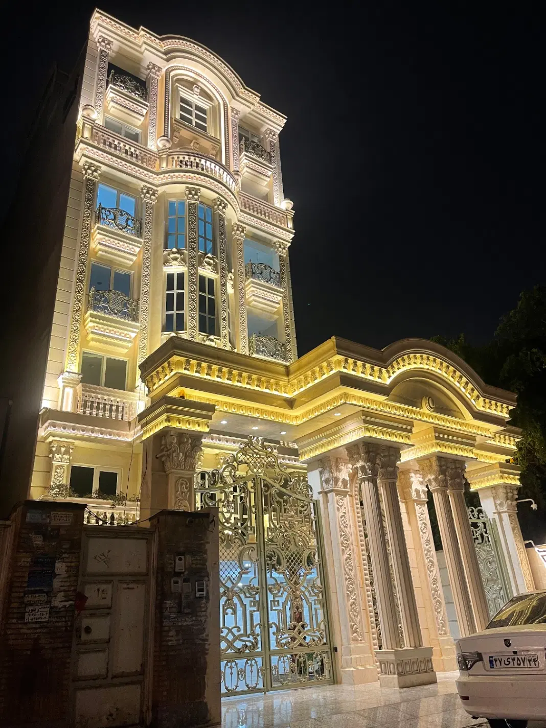 ۱۷۷ متر برند مجلل مشاعات دار