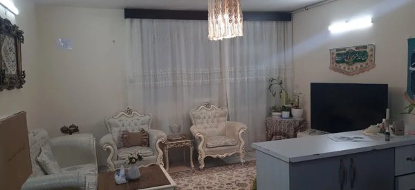 رهن و اجاره 82 متری_ 2 خواب _ استقلال _ طبقه 1