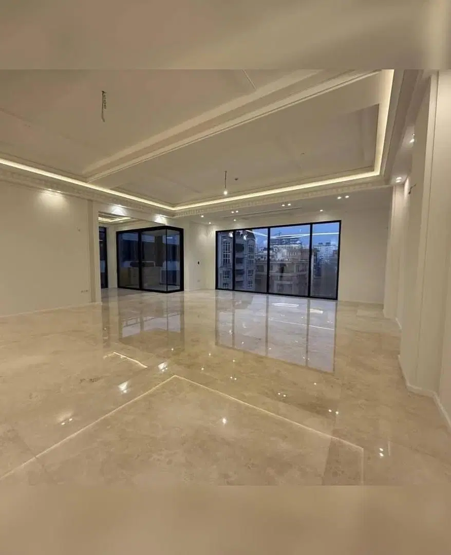 ۴۰۰ متر_ فول مشاعات_ ۳ پارکینگ سندی