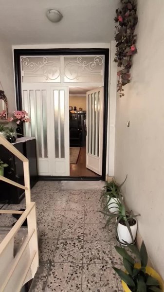 فروش آپارتمان ۱۳۰ متری ۳ خوابه محله شیخ هادی