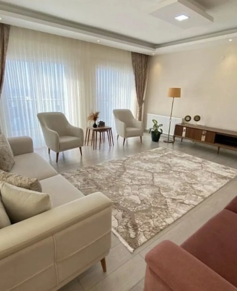 ۷۷ متر ۲ خواب _ سالن پرده خور _ لوکیشن دنج