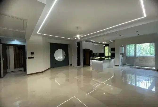پاسداران_شهید عراقی_131متر_3خواب_2پارکینک سندی
