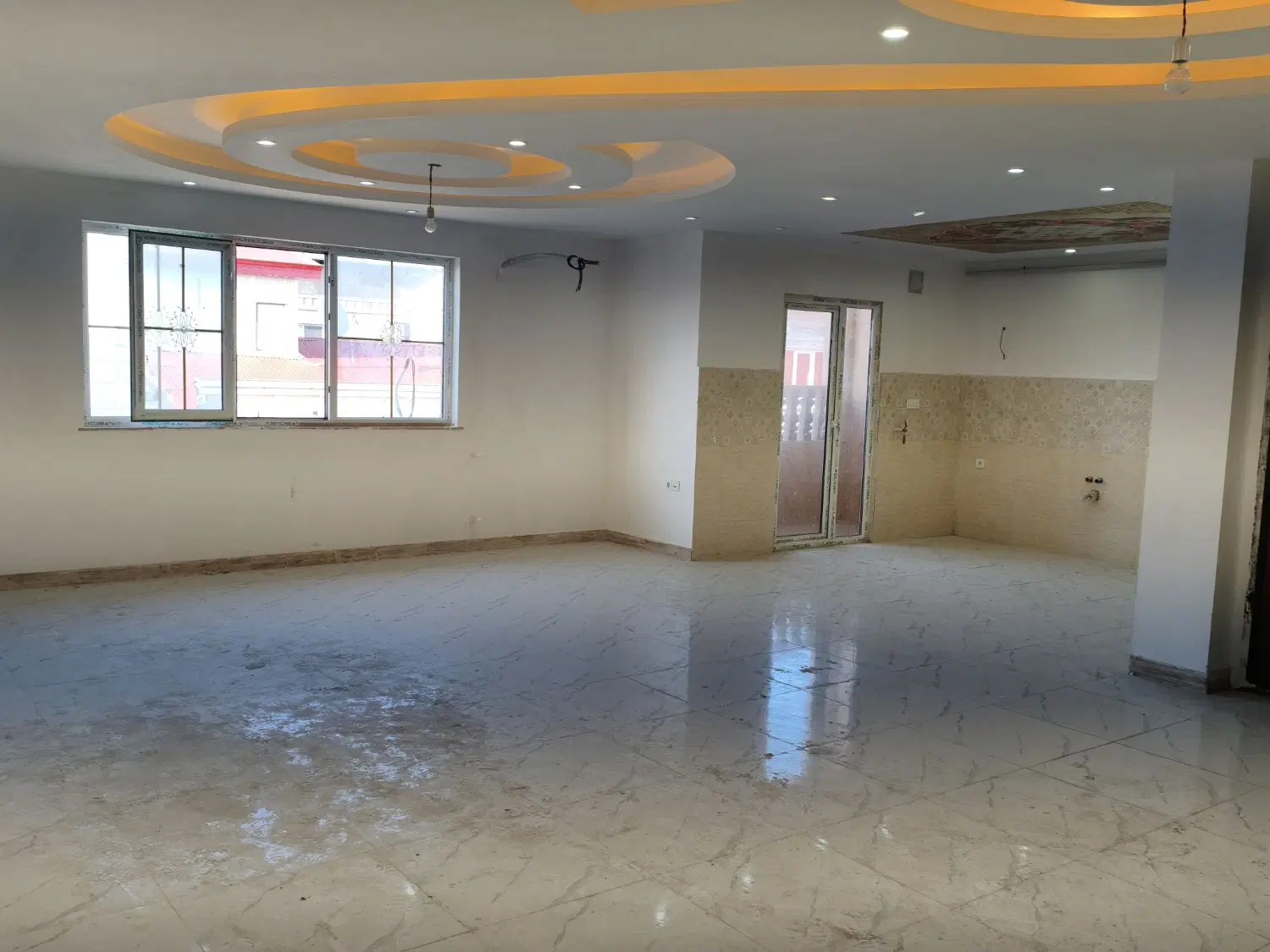 170 متری با موقعیت مکانی عالی