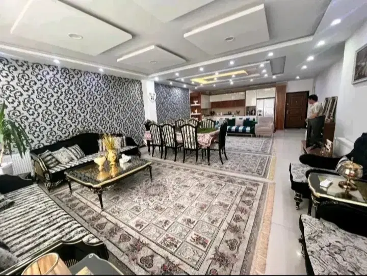 آپارتمان ۱۲۶ متری _ سعدی _ فول _ پارکینگ اختصاصی