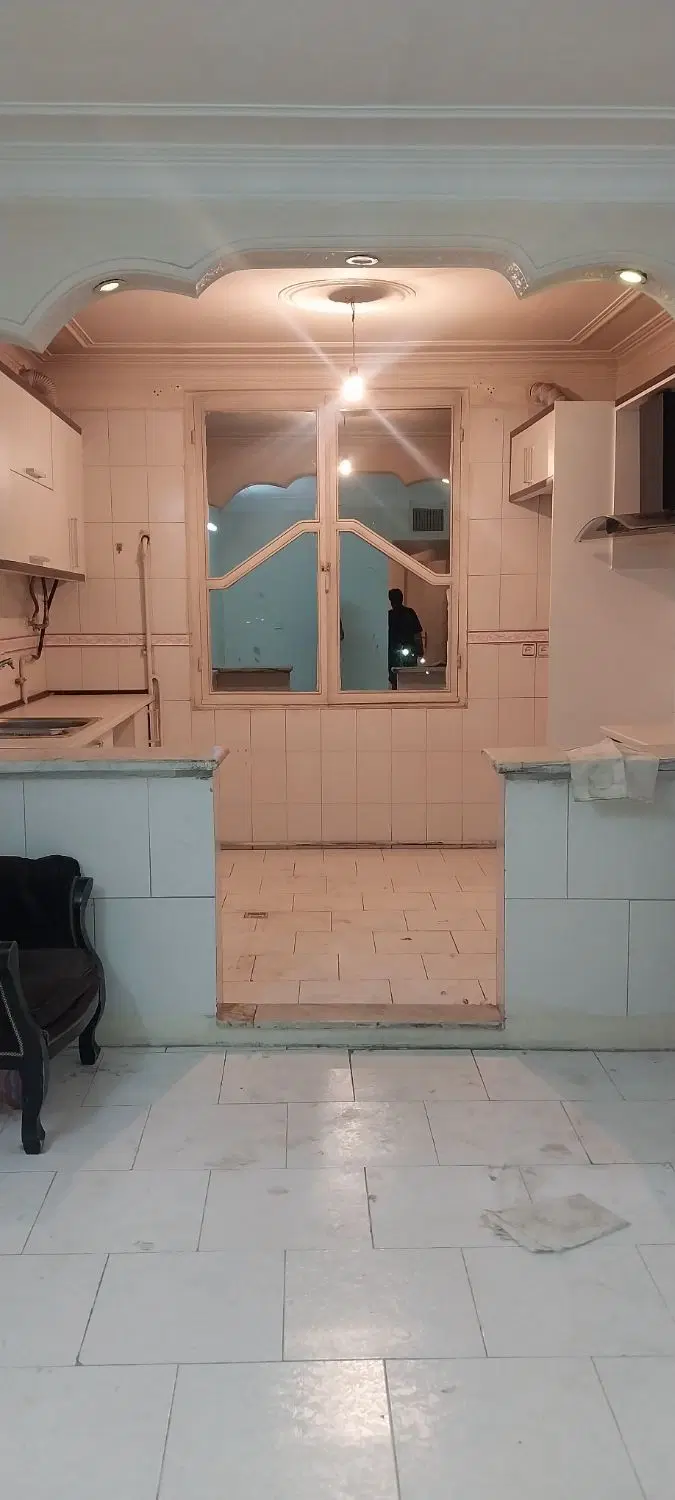 ۶۰  متری دو خواب با پارکینگ  در پیروزی تاجری