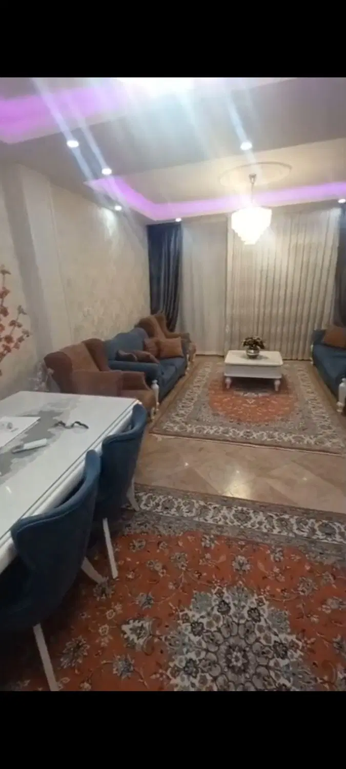 فروش ۸۴ مترآلاله شرقی در شهرزیبا