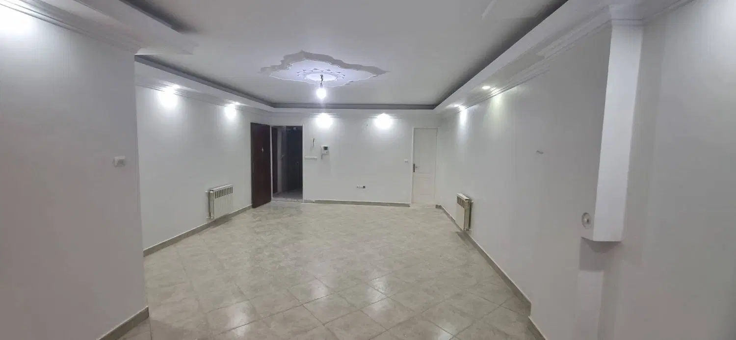 64 متر با اسانسور پیروزی