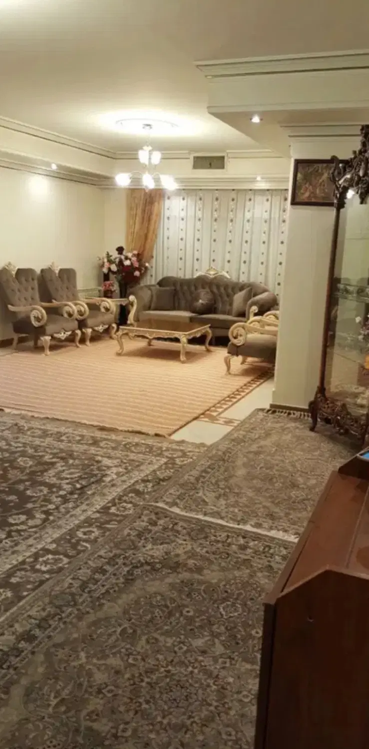 ۹۰متر دوخوابه فول امکانات شرق بلوار