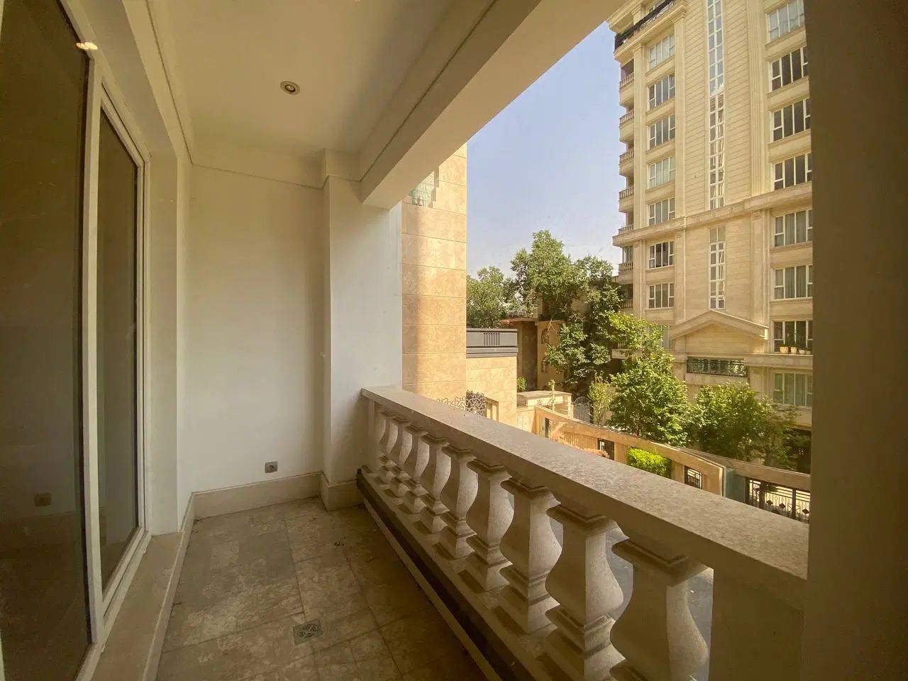 فروش آپارتمان ۱۹۲ متر  الهیه _ ۲ پارکینگ سندی