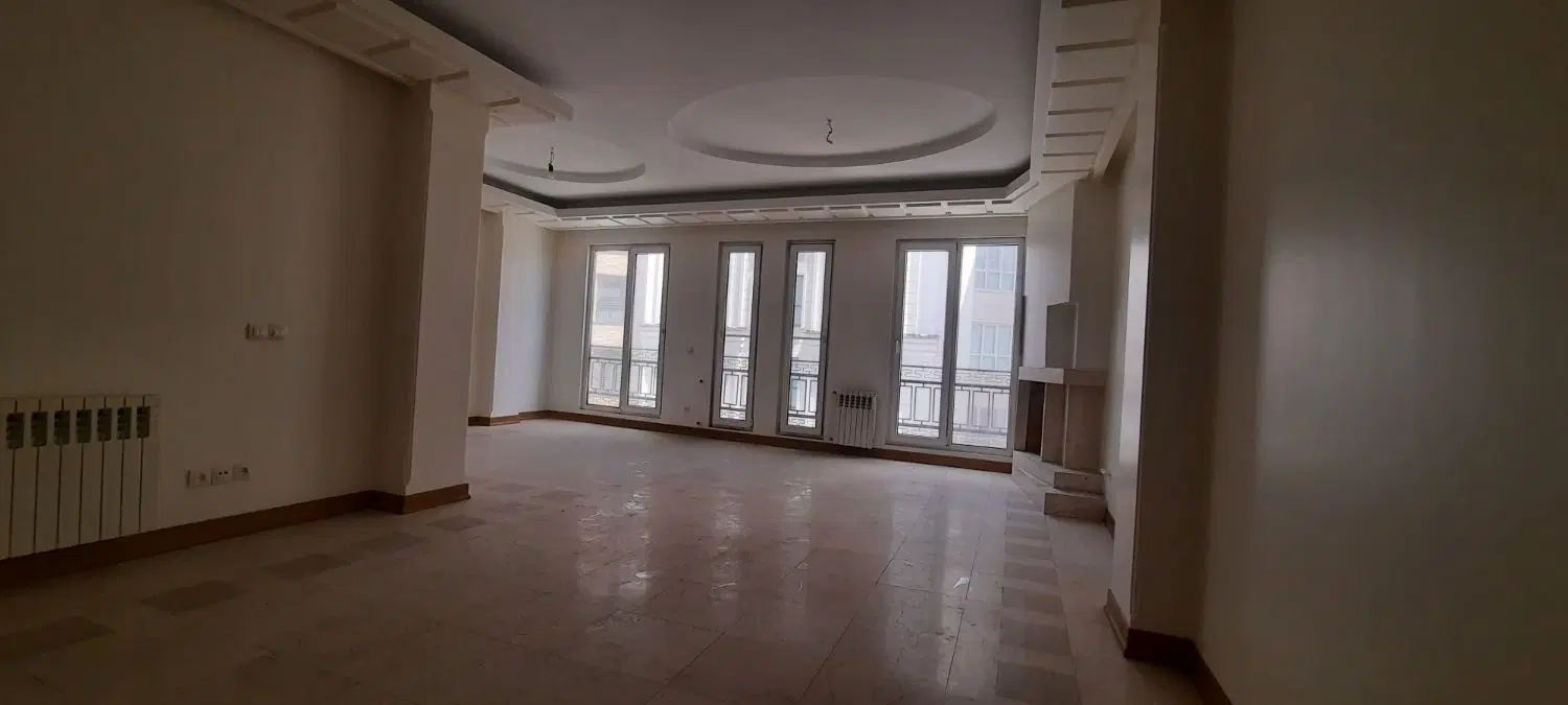آپارتمان ۱۰۰ متر دیباجی جنوبی