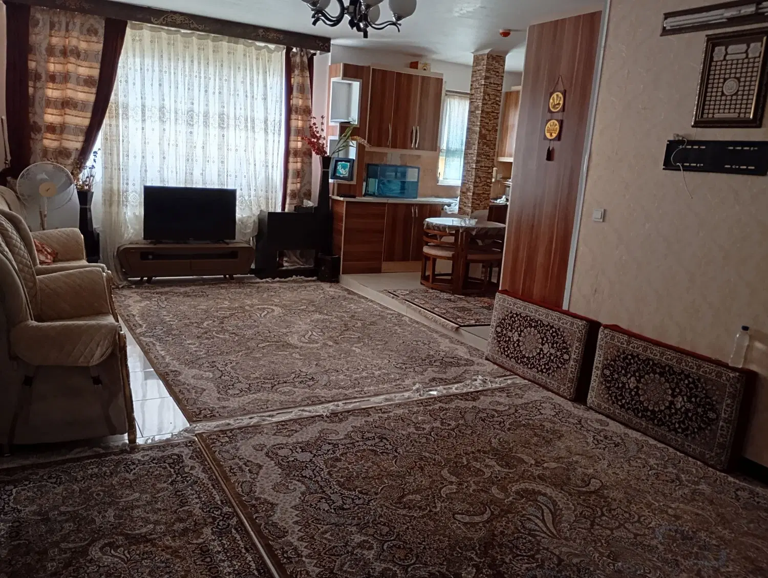 اپارتمان جنوبی محله هشت دارای سندتک برگ