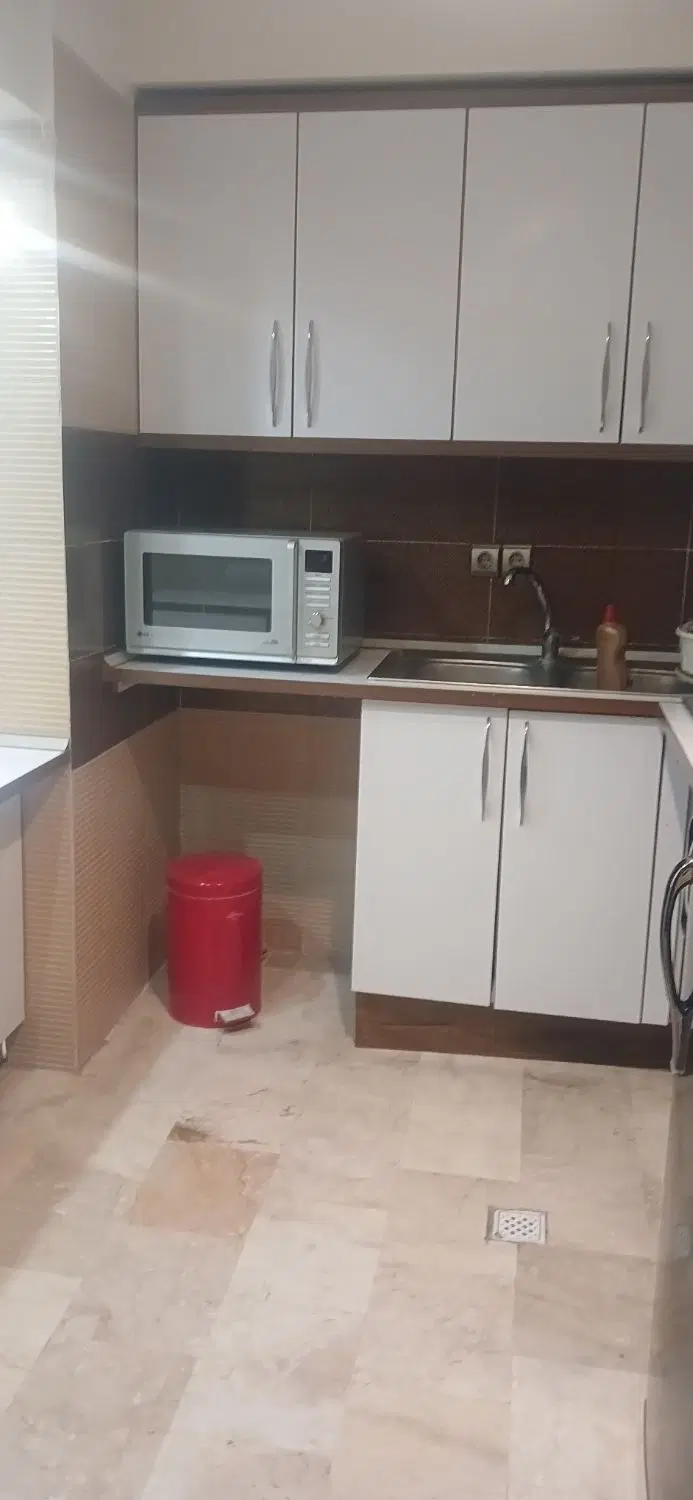 ۱۰۵متر طبقه اول با پارکینگ و انباری