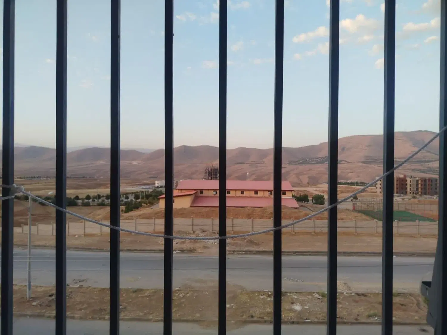 ۱۰۰ متر فرهنگیان ۶۲۴واحدی فاز ۱ مسکن مهر