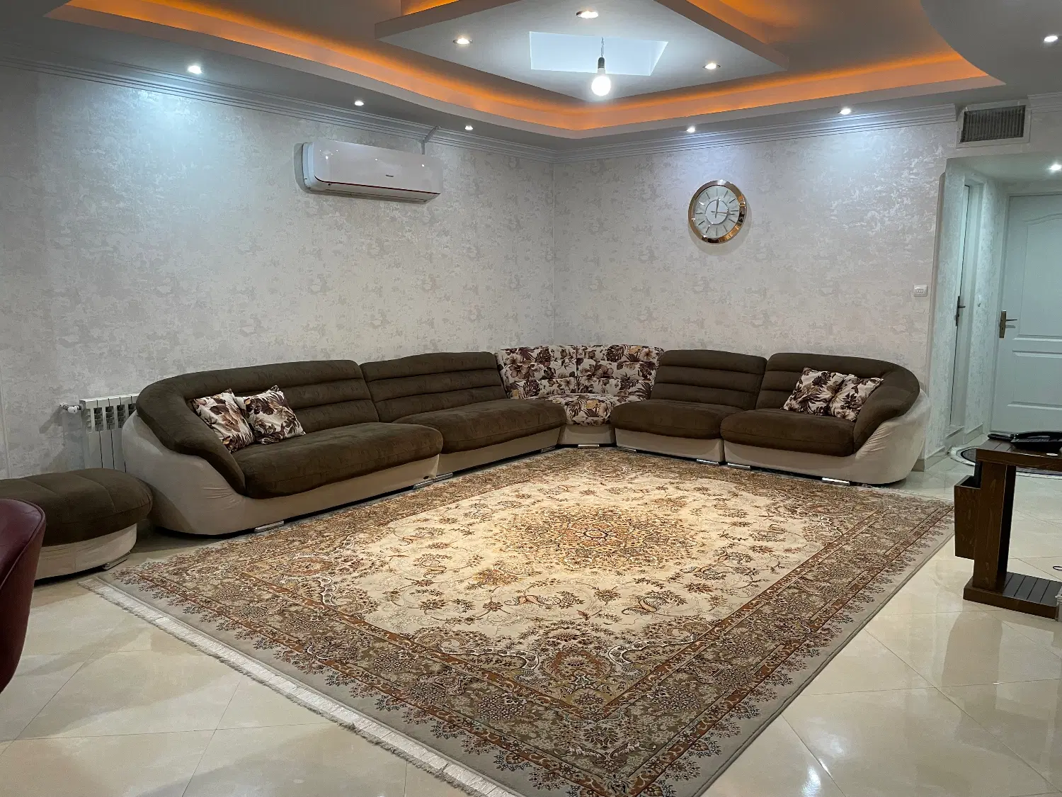 اجاره واحد ۹۸ متری شهران طوقانی