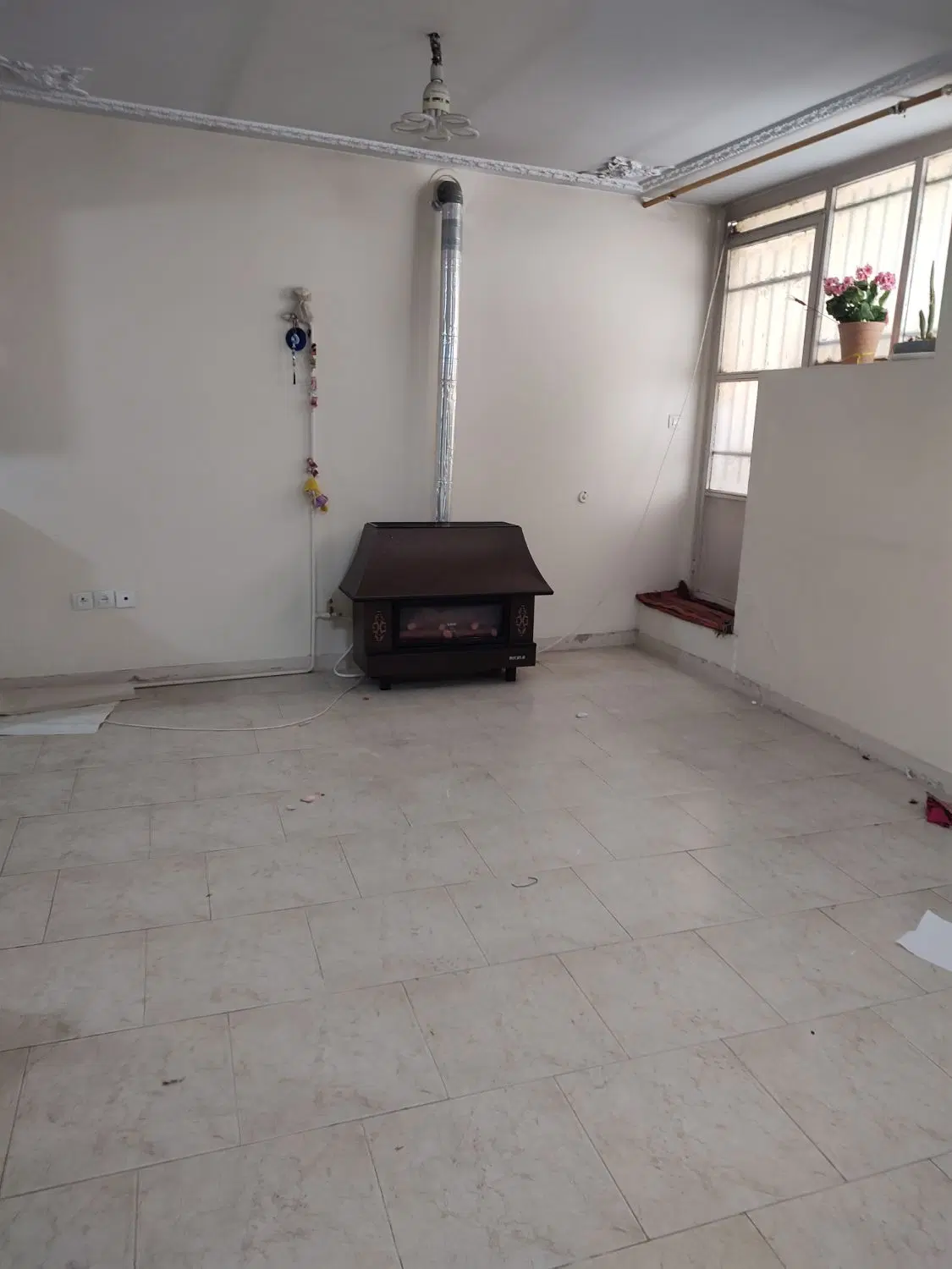 آپارتمان ۶۲متری رهن و اجاره محدوده جمهوری