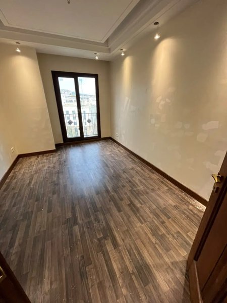 آپارتمان ۲۵۰ متر ۳ خواب اقدسیه