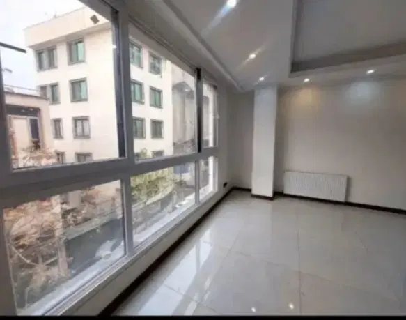 میدان دوازدهم ۱۰۵متر
