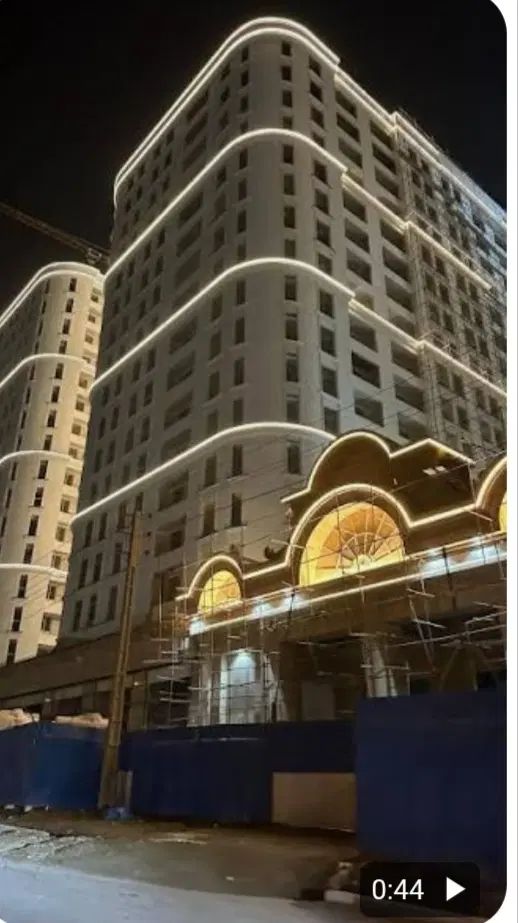 رونیکا طبقات بالا ویو کوه (فایل اختصاصی)