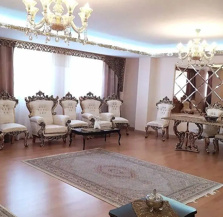 آپارتمان 210 متر 4 خواب  شهرک غرب  درختی
