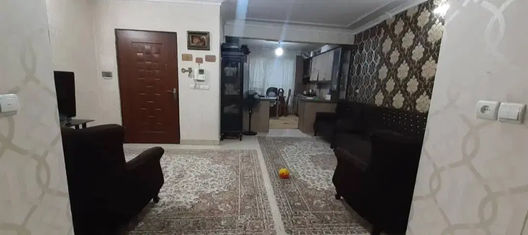 ۷۵ متری با پارکینگ