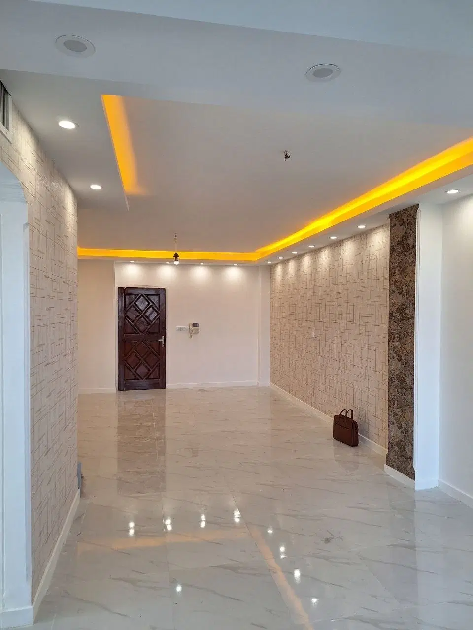 87متر_2خواب_جنت شمال_غرق در نور_فول امکانات